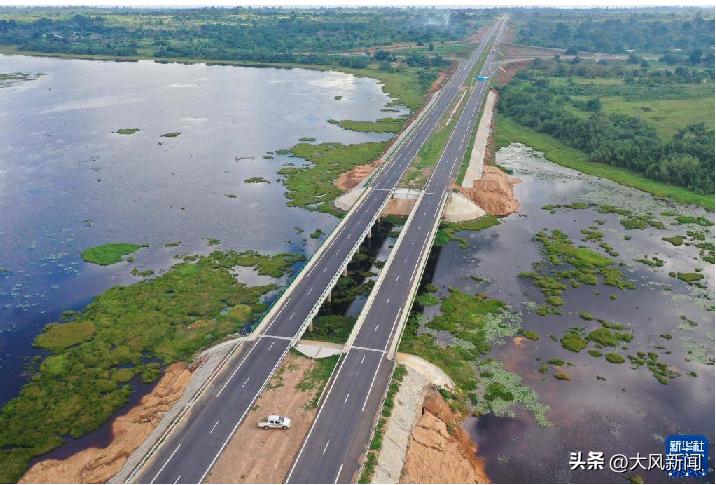 涓濊矾瀵硅瘽鏁︾厡,涓濊矾瀵硅瘽鍗楅潪