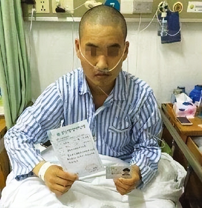 当艾滋病患者确诊新冠之后