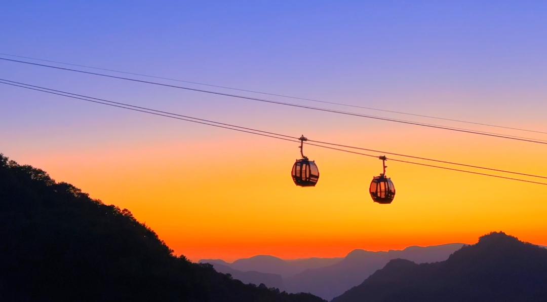 云台山最佳观瀑季,河南云台山看日出观云海