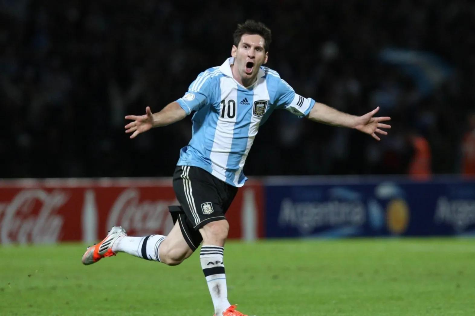 足坛十大前锋努涅斯,2022足坛十大前锋