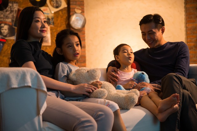 她58岁退休工资8000，外孙说：让我留这儿吧，我很乖，我能带妹妹