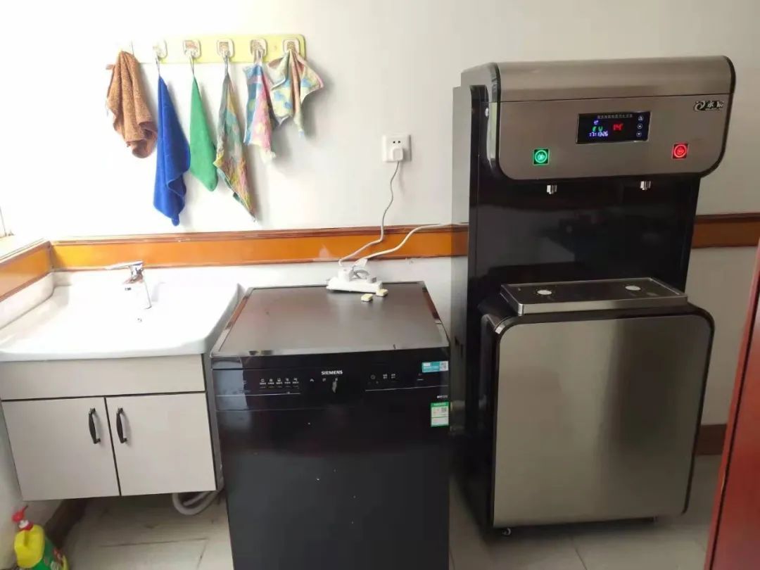 广西学校直饮水机,桂林理工大学装空调