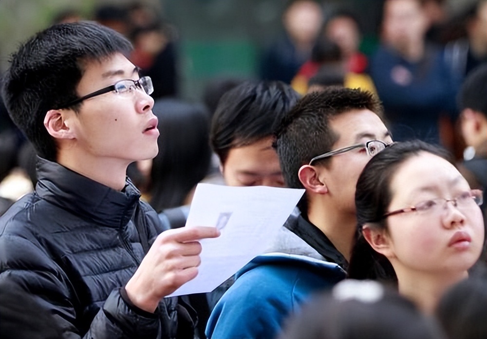 西安凌晨街头找工作,西安找工作避免踩坑的技巧