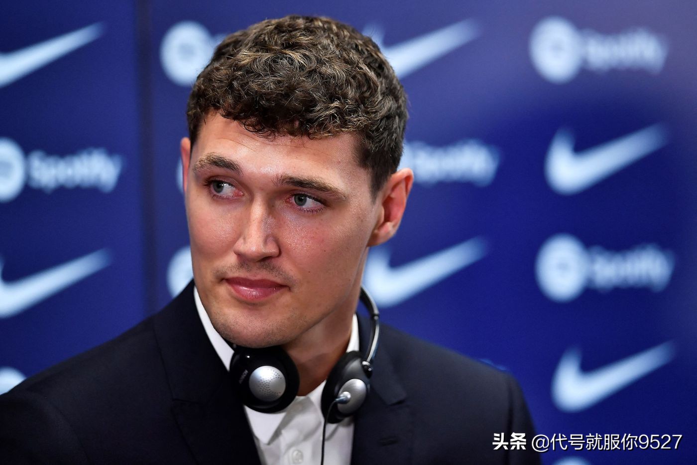 巴萨夏窗首签,巴萨免签德佩