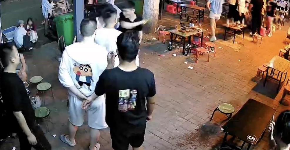 街头刺杀事件,真相揭秘街头杀人案