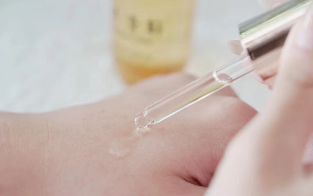 雅顿的精华哪种最好,雅顿抗老精华油性皮肤