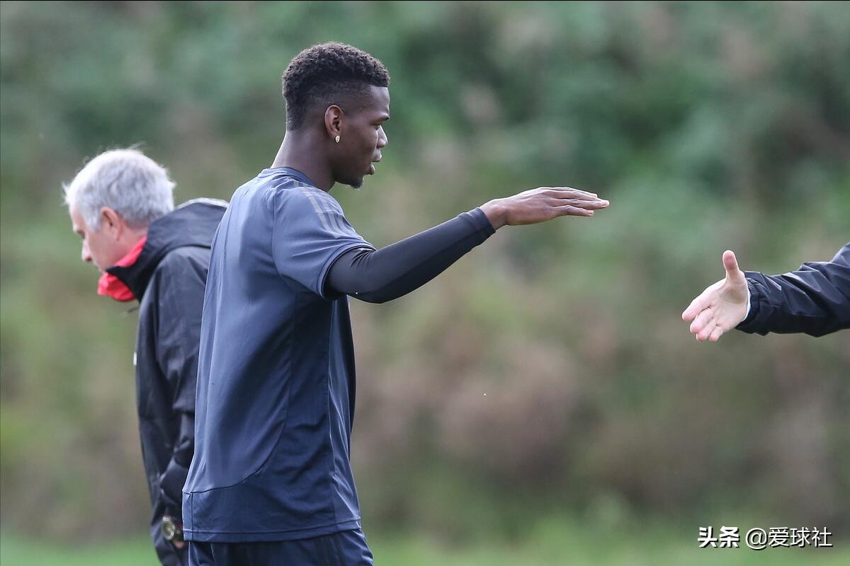 从绝对权力到权威丧失，主教练在格雷泽家族的操控下迷失