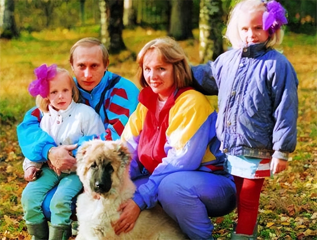 马克龙娶了24岁的老婆,马克龙娶了比自己大24岁的老师