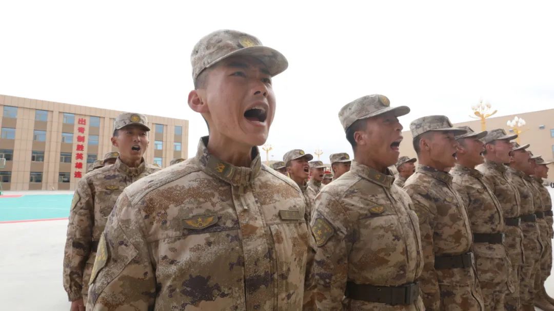 邱少云的一生视频简介,邱少云不同时间的事迹