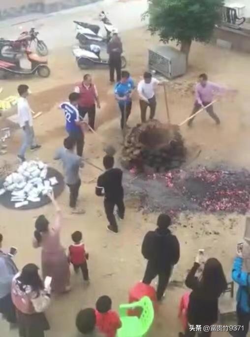 中华民族传统节日春节的作文,中华民族传统节日春节手抄报