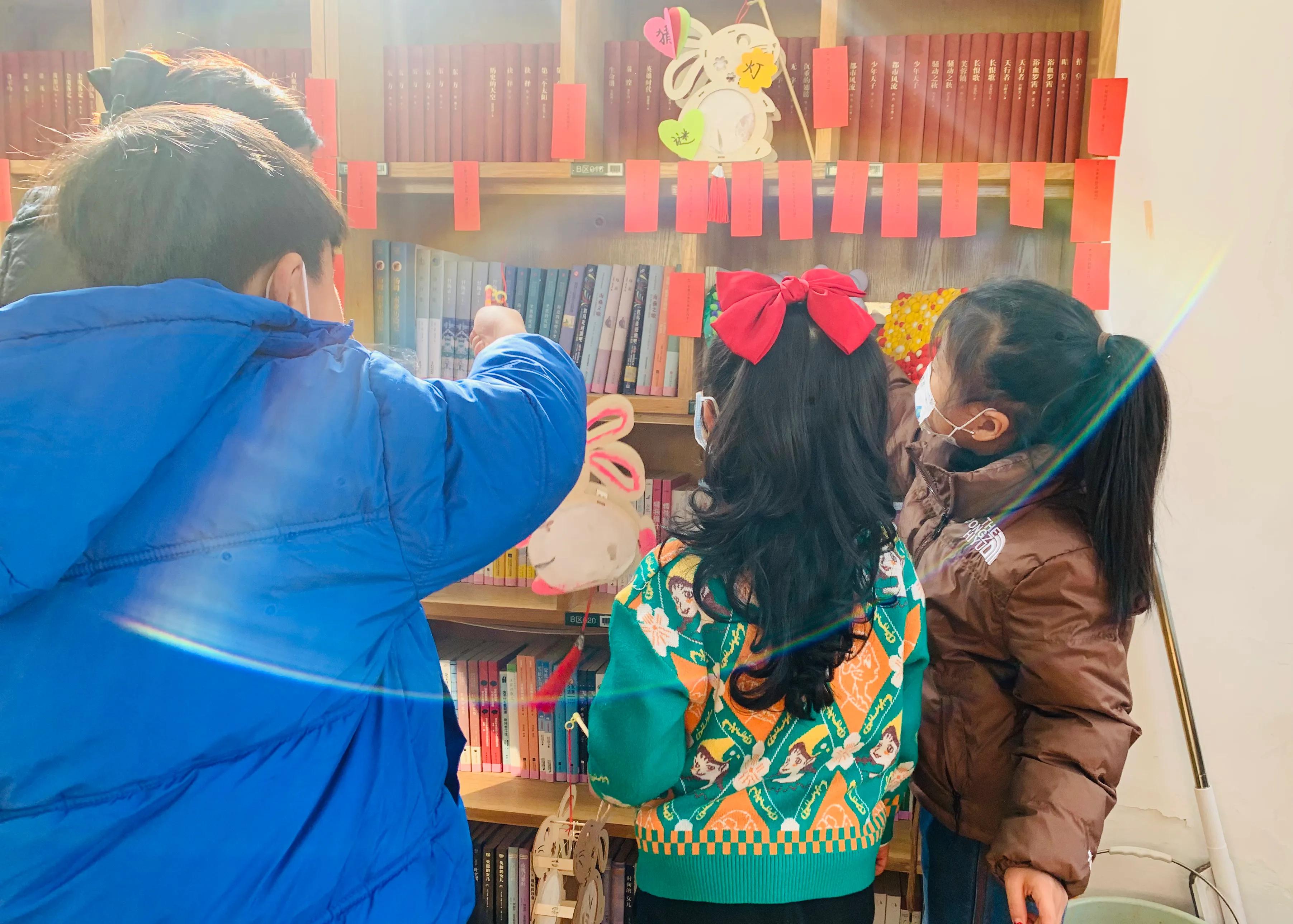 上新365盏手工花灯,千盏手工花灯拉满节日氛围感