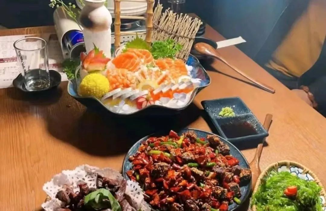 珲春吃帝王蟹推荐,珲春推荐海鲜帝王蟹