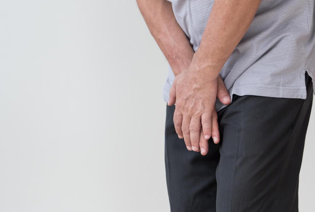 一位单身女青年的疑问：同房时，男人尿尿和射精会同时发生吗？