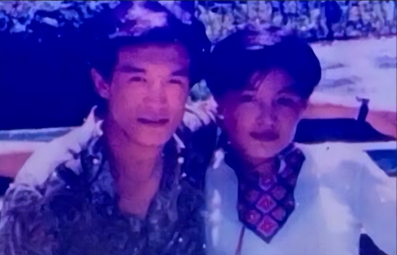 李咏妻子哈文家庭背景显赫,李咏去世后他的妻子哈文怎么样了