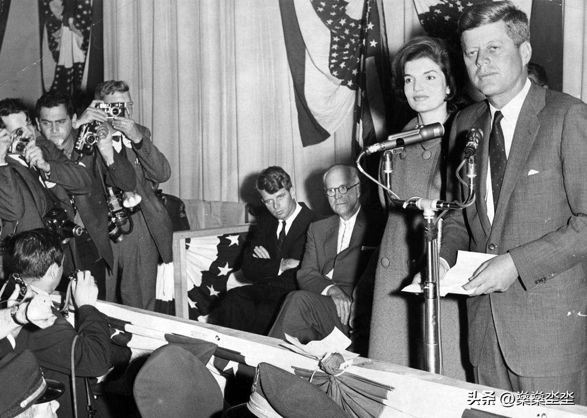 美貌杰奎琳,肯尼迪老婆杰奎琳与过去划清界限