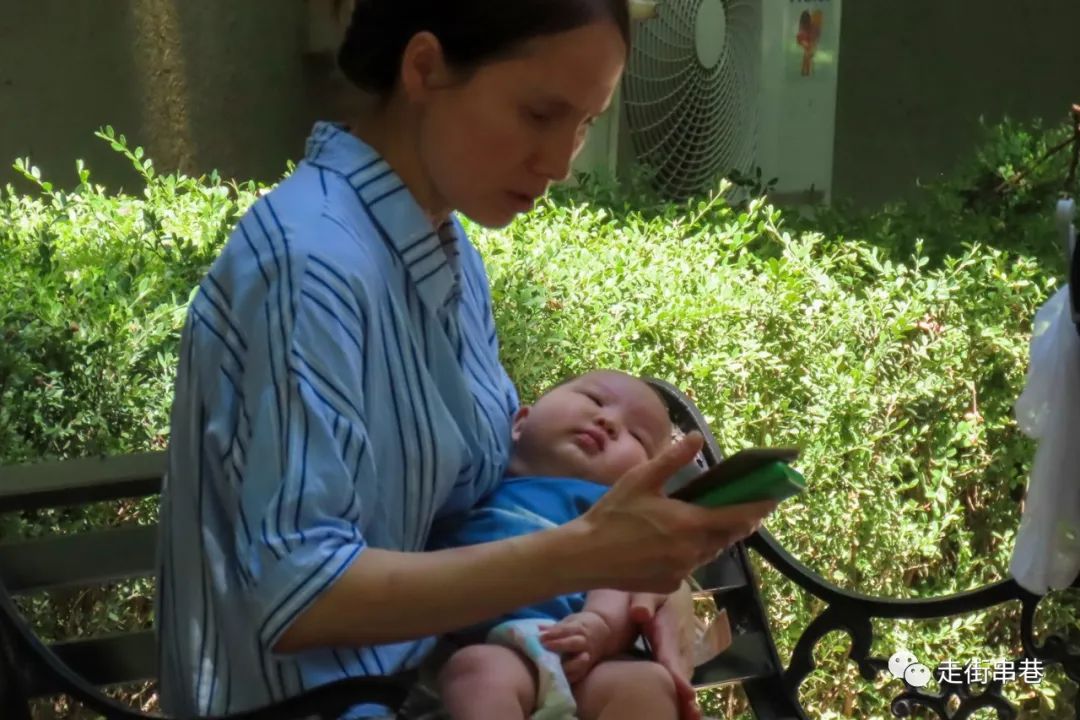 爷孙隔代亲的经典歌曲,爷孙隔代亲