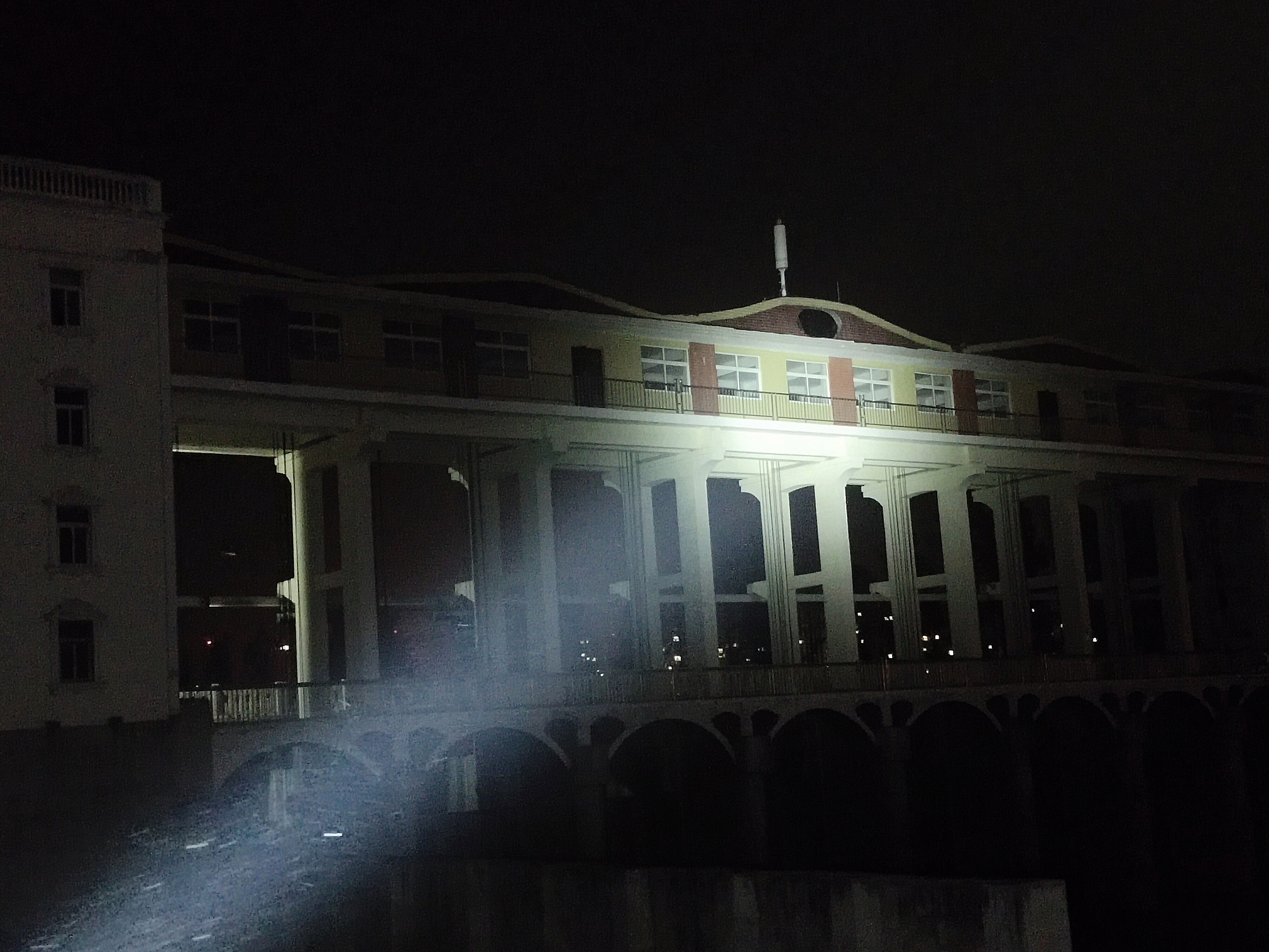 索菲恩sc33手电测评,索菲恩ts30spro专业户外手电