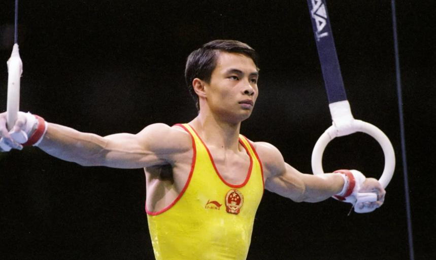 体操冠军评价肖若腾,董路评价国足进入12强