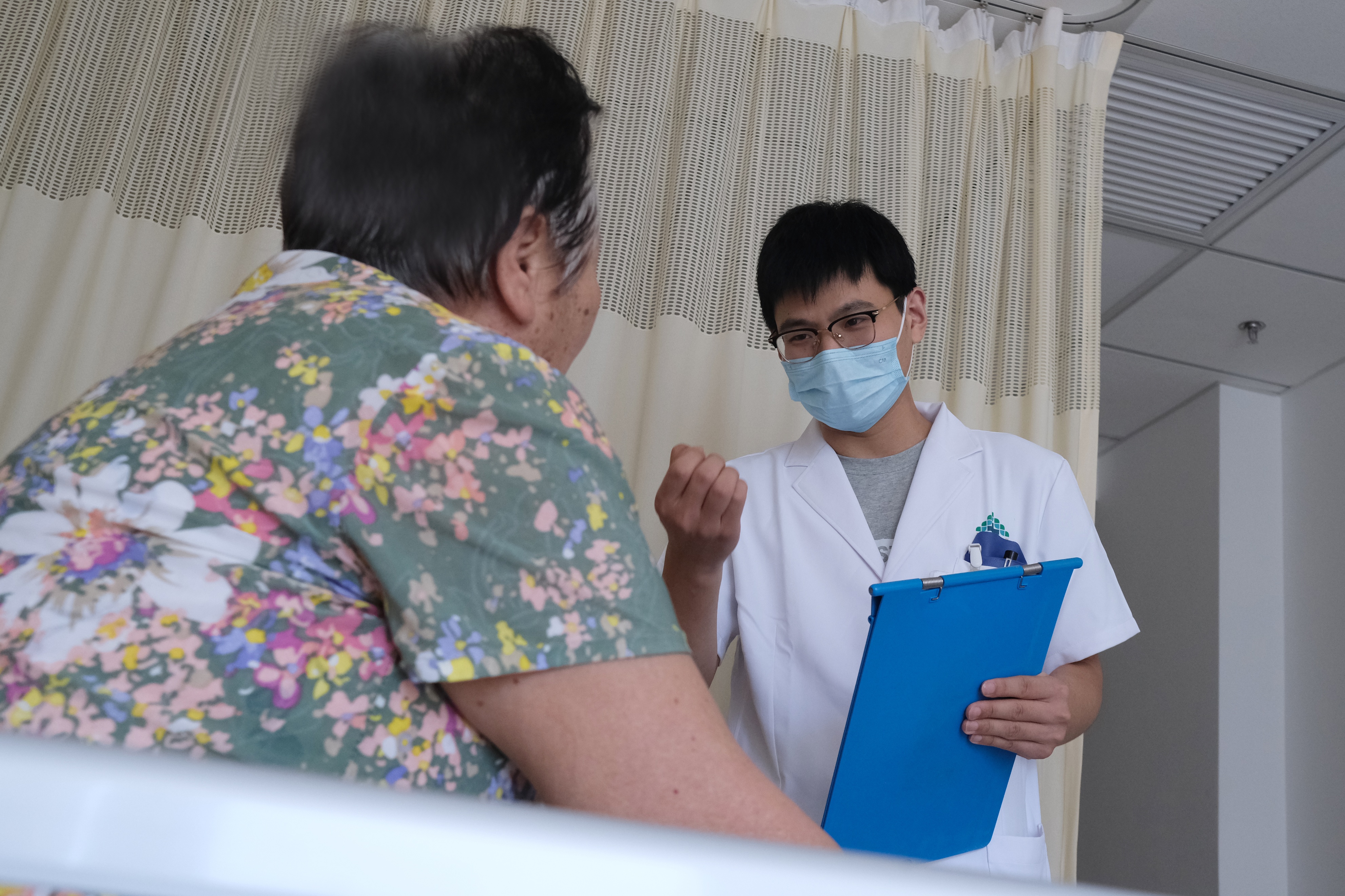 住培医生和规培医生比较视频,住院医师是怎样炼成的