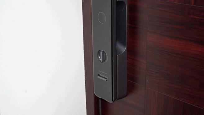 普通门不用换锁体的智能锁,霸王锁体的门能换普通智能门锁吗