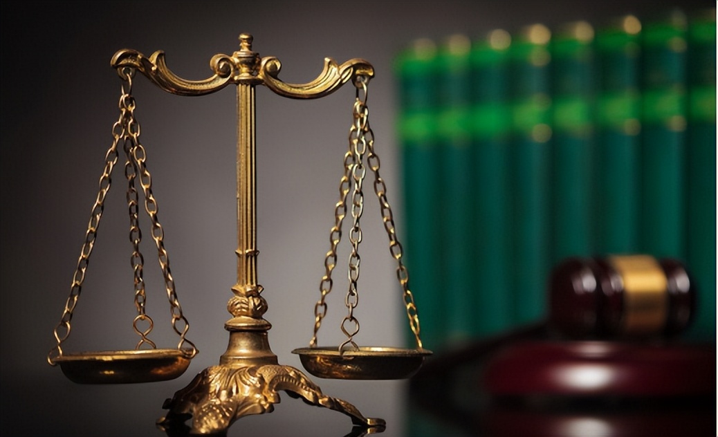 停车位罩车衣扣分吗,汽车停车罩车衣扣12分