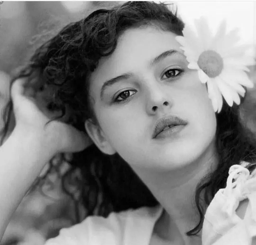 莫妮卡贝鲁奇女儿,莫妮卡贝鲁奇最火爆的电影是哪部