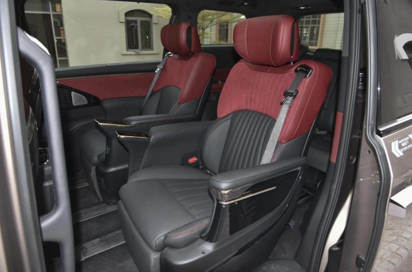 梦想家mpv跟传祺m8,梦想家对比传祺m8