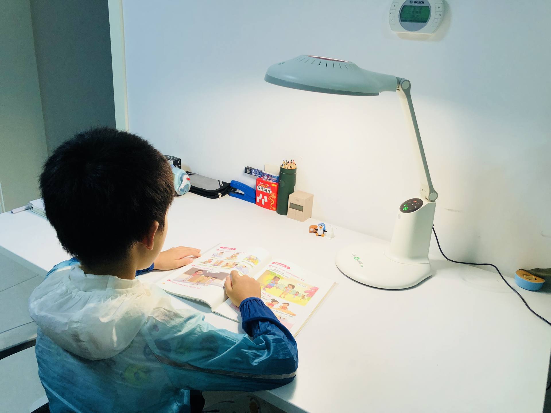 护眼台灯学习防蓝光专用测评,防近视台灯护眼学习灯