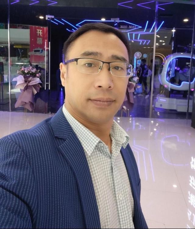 男子为救老太压断12根肋骨第二集,男子抢救老太压断12根肋骨被起诉