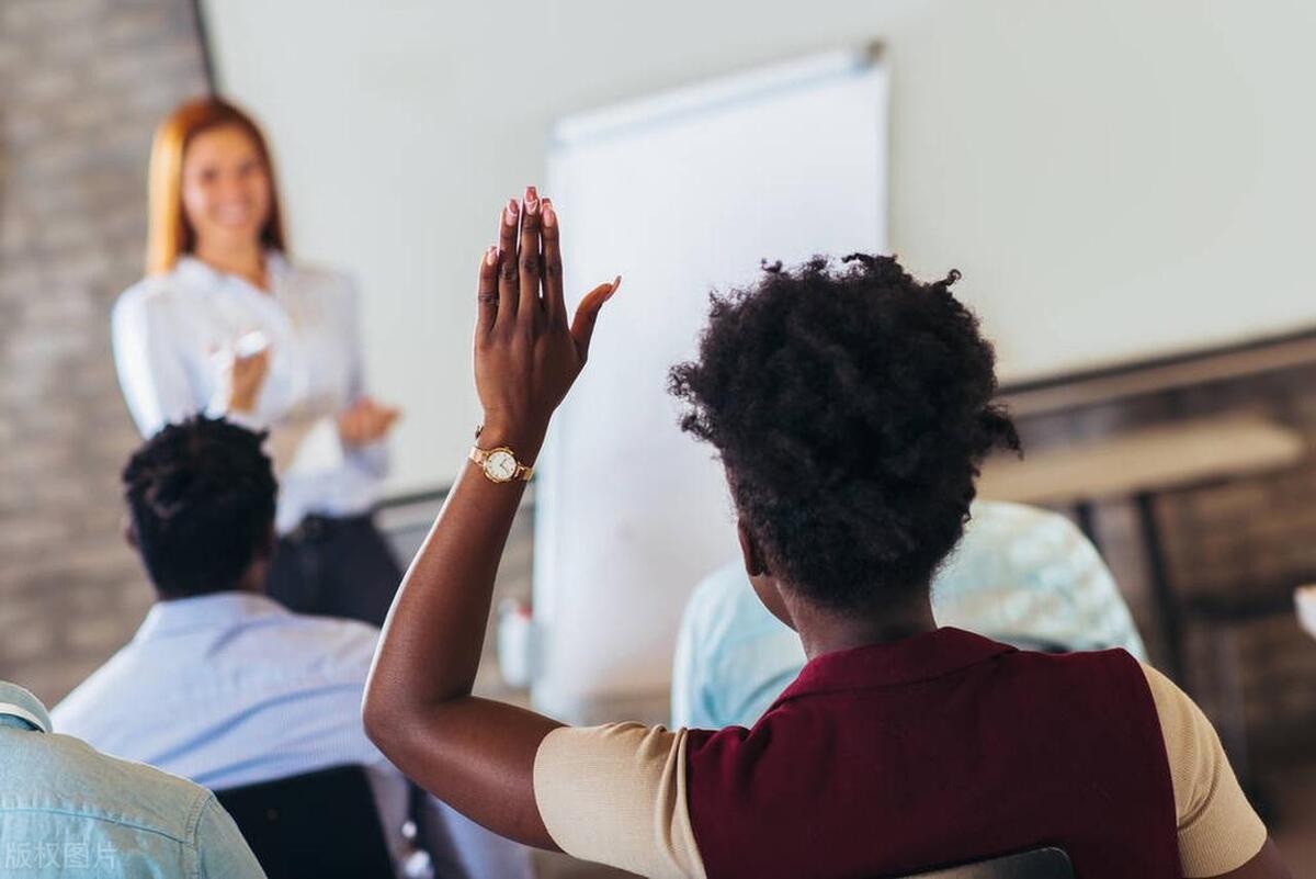 18岁女孩染上艾滋病,18岁女得艾滋
