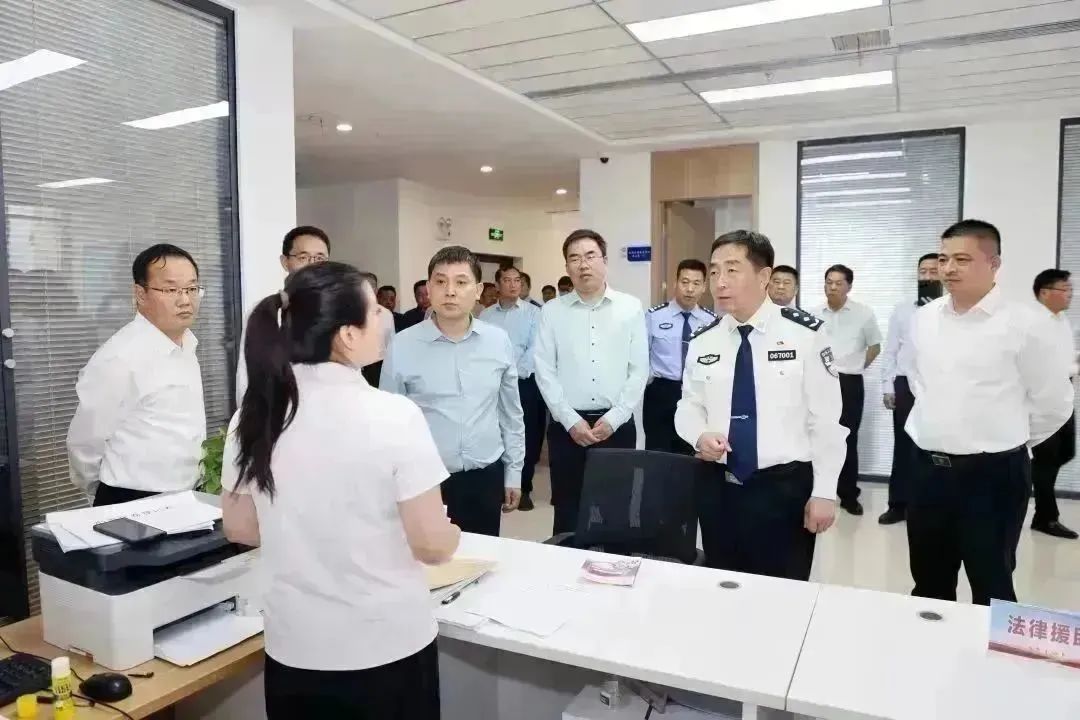 观摩+交流务实高效促提升——周口市平安建设暨公安派出所标准化和“一村（格）一警”建设淮阳现场会召开