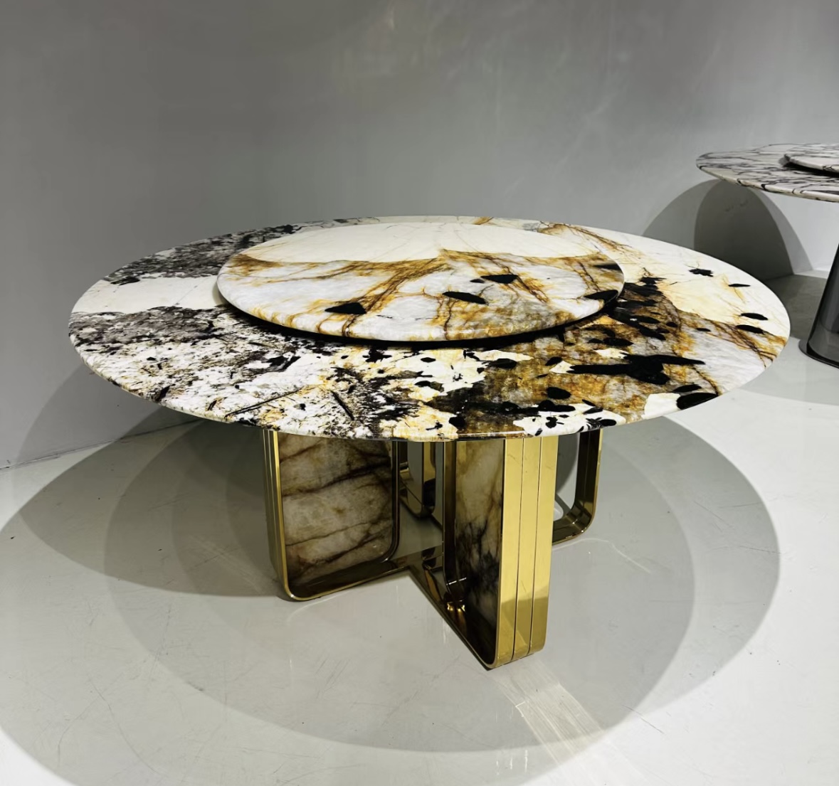 换了新餐桌,换餐桌岩板台面需要多少钱