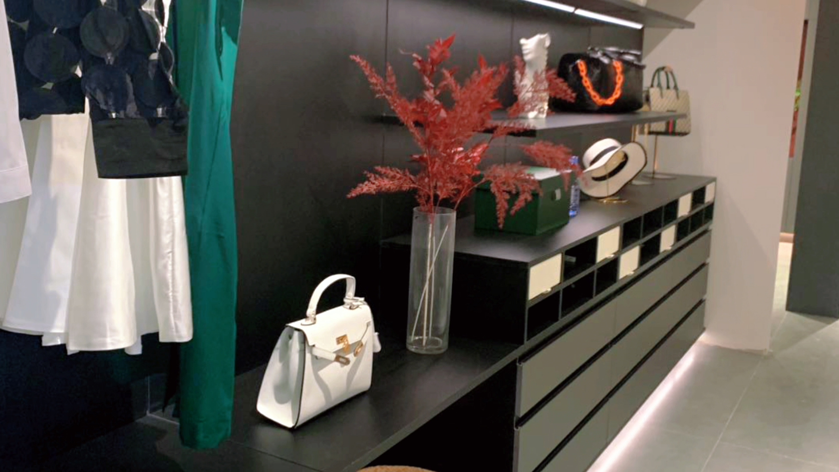 科德贝尔优秀经销商：十堰月星店屈总的经商之道