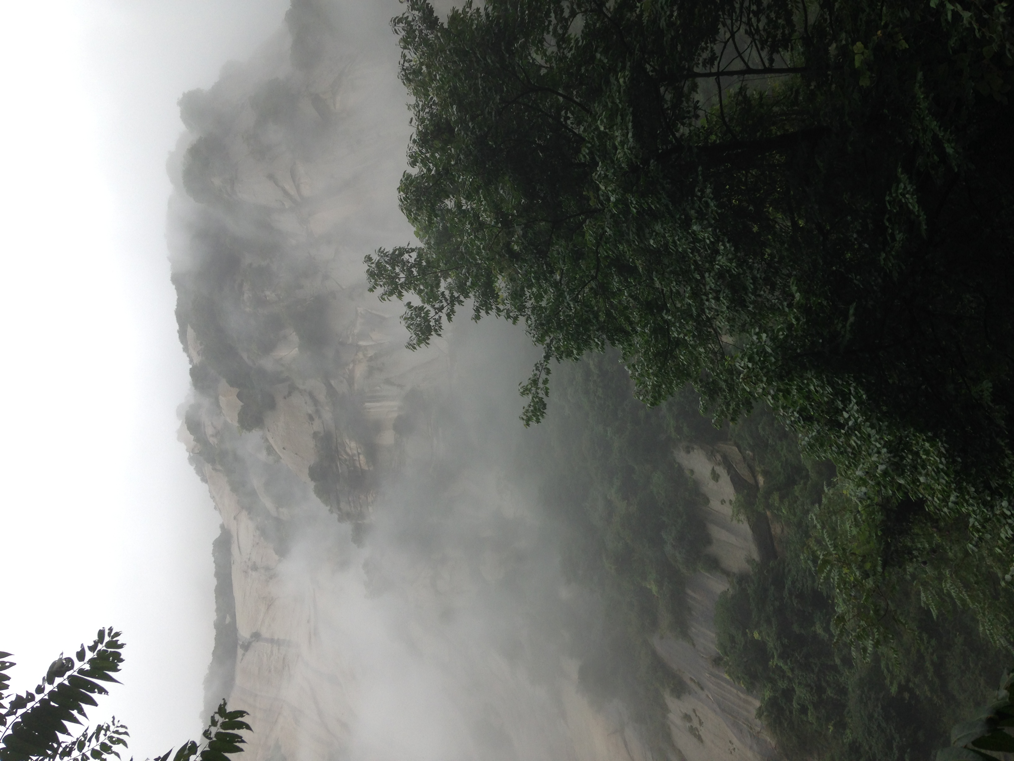 华山这么危险建议爬吗,去华山一定得爬最险的吗