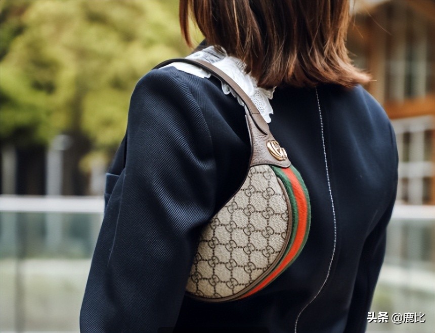 秋冬腋下包推荐,2022春夏经典腋下包