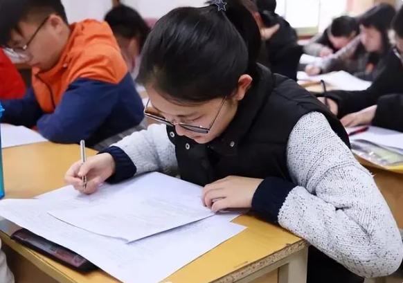 高考遇到不会做题怎么办,高考遇到不会的题怎么办老师寄语