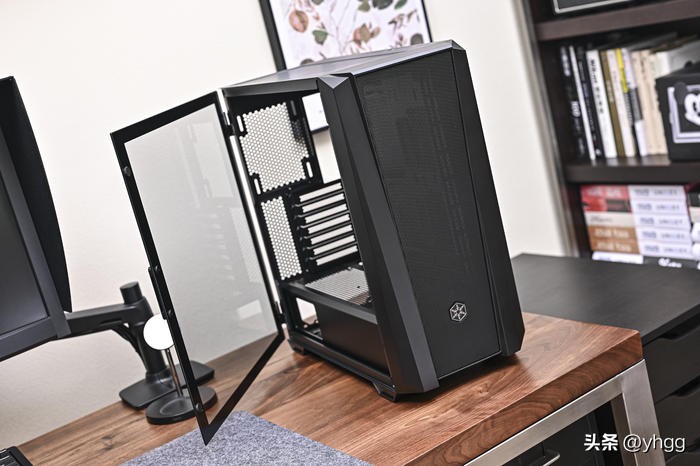 低调实用中塔——ROGZ690HERO+影驰4070Ti+银欣FARAB2装机展示