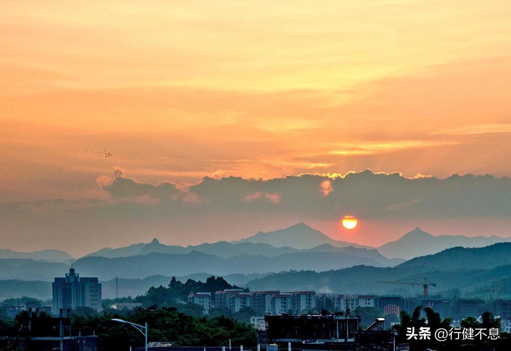 写青山的唯美诗词,关于青山的诗句大全