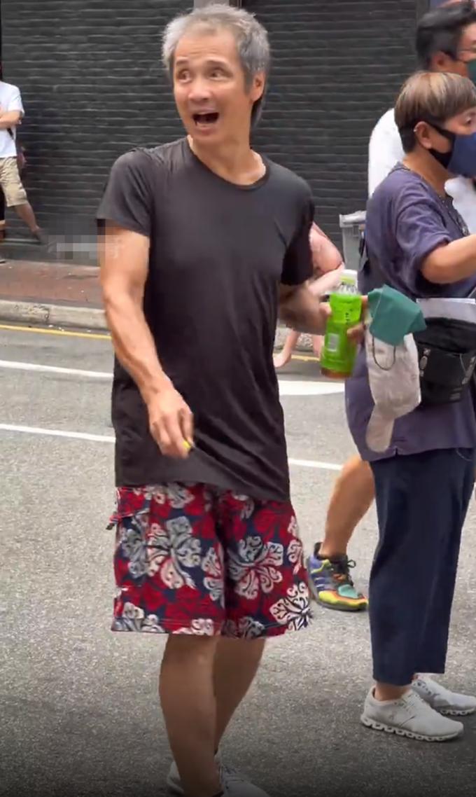 林正英的大师兄的照片,林正英大师兄穿的是紫袍么