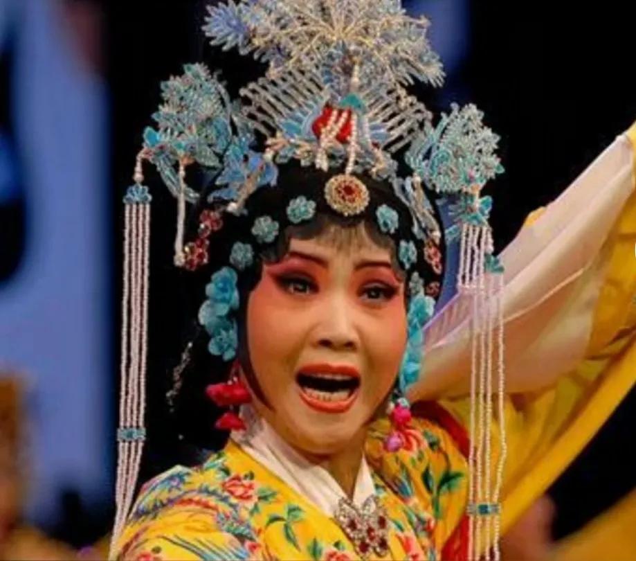 晋剧是父亲的喜好,80岁老爸爱唱晋剧