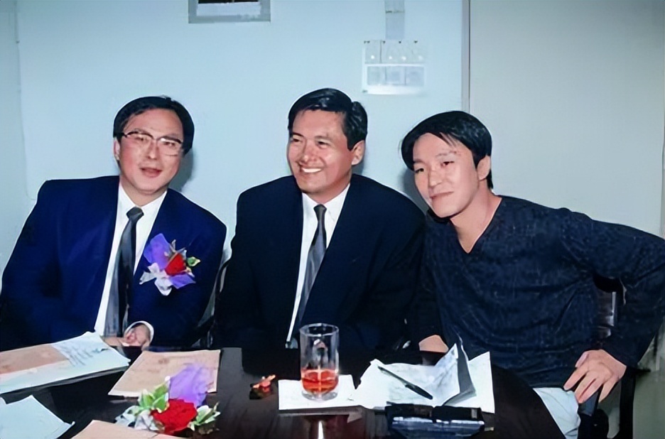 周星驰审死官最后一段是什么意思,周星驰的审死官是哪一年的