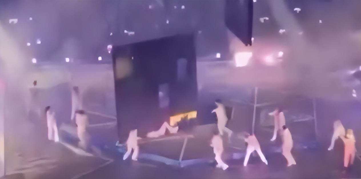 鸟叔演唱会发生事故视角,鸟叔的舞台事故