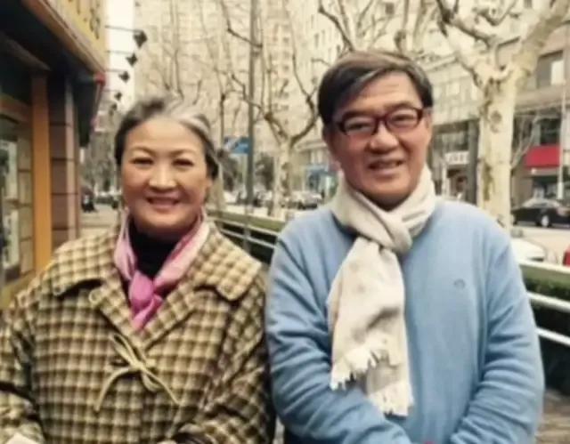 李立群难得一遇居家老戏骨,李立群谈外貌才情财力