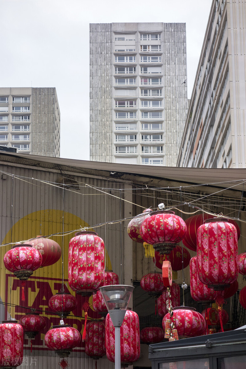 法国巴黎著名景点英文介绍,巴黎名胜古迹详解