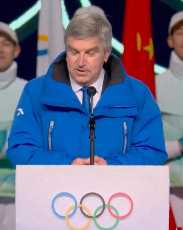 冬奥会开幕式羽绒服火出圈,冬奥会开幕式羽绒服大比拼