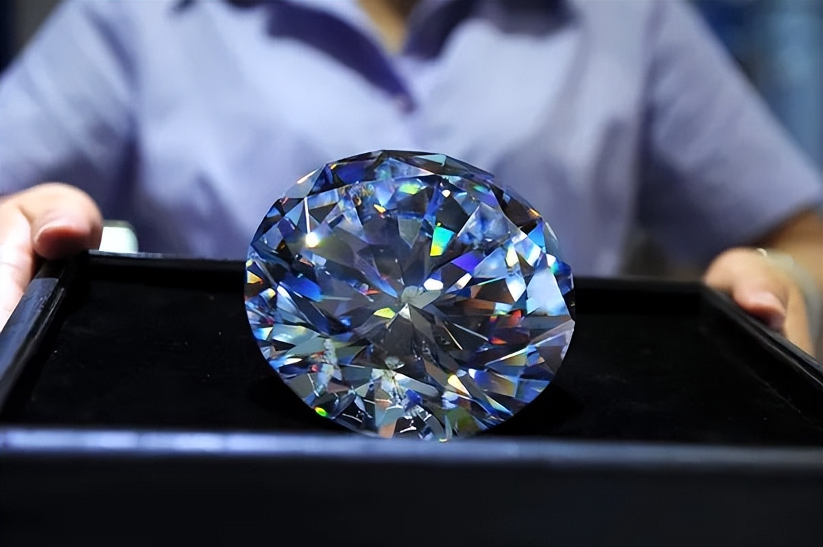 世界人工宝石之都,全世界最好的宝石产自哪里