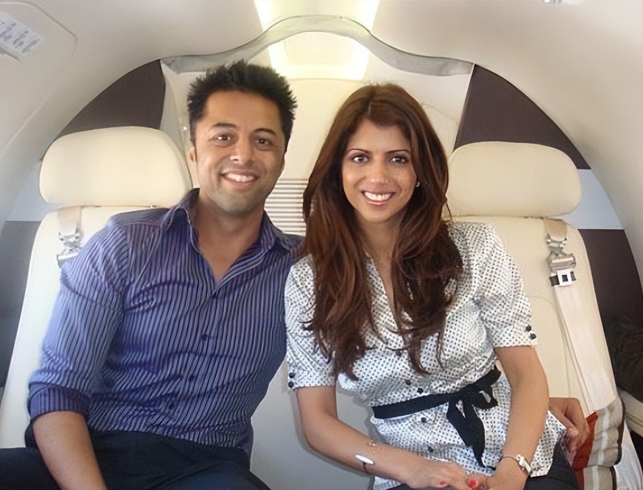 印度裔英国夫妻南非抢劫杀人案,南非女性被害事件原视频