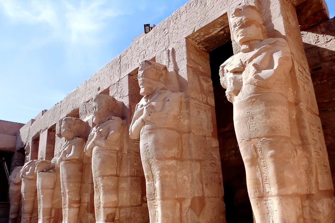 古埃及的历史大概经历了三个时期,古埃及的兴衰历程简介