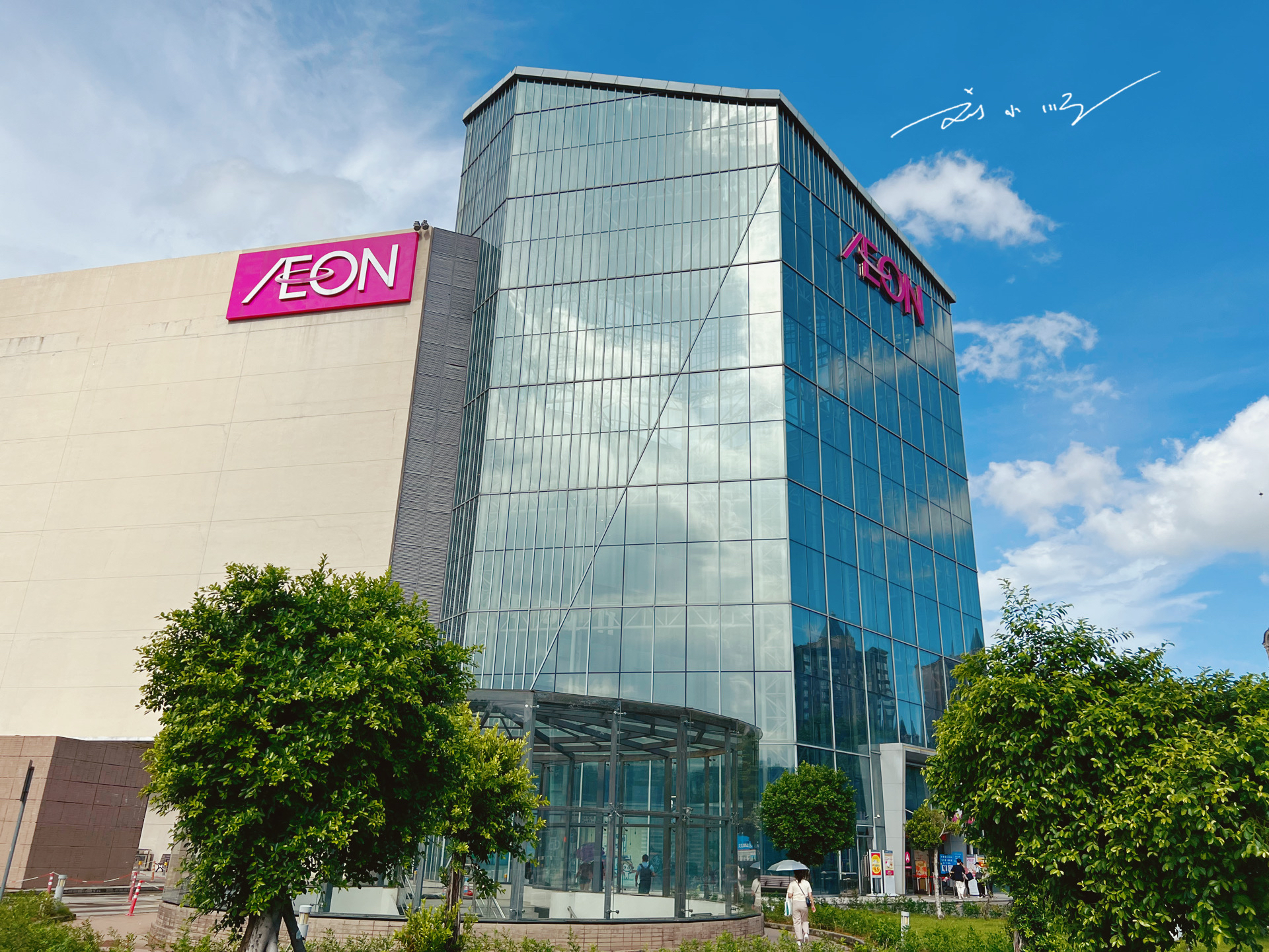 番禺广场地铁哪个出口有大型商场,广州番禺地铁直达的商场