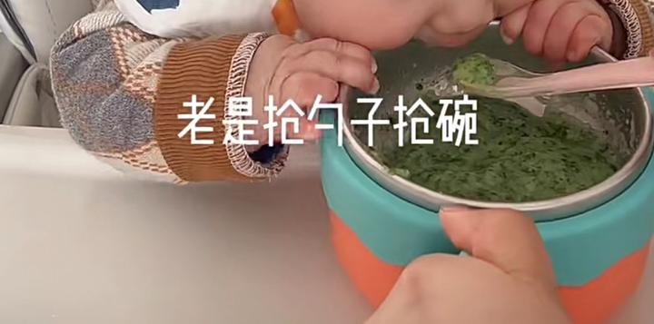 宝宝吃饭过急,宝宝吃饭一点都不着急